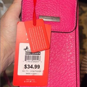NWT Montana West Cell Phone
Crossbody Hot Pink